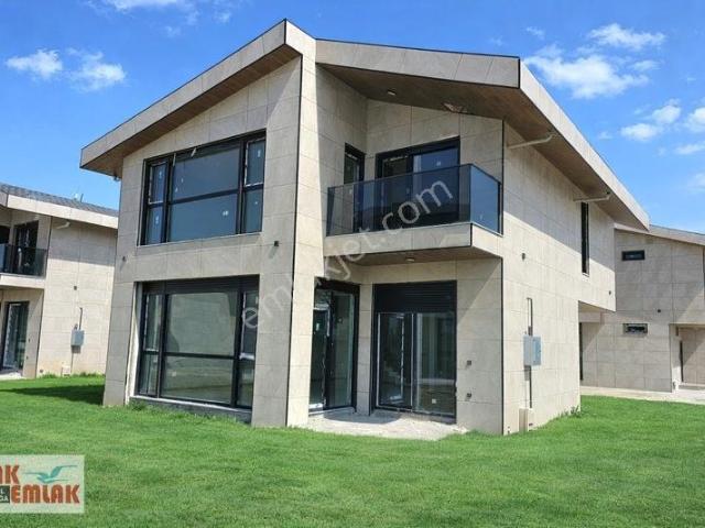 Düzce Merkez, Düzce içerisinde satılık Villa
