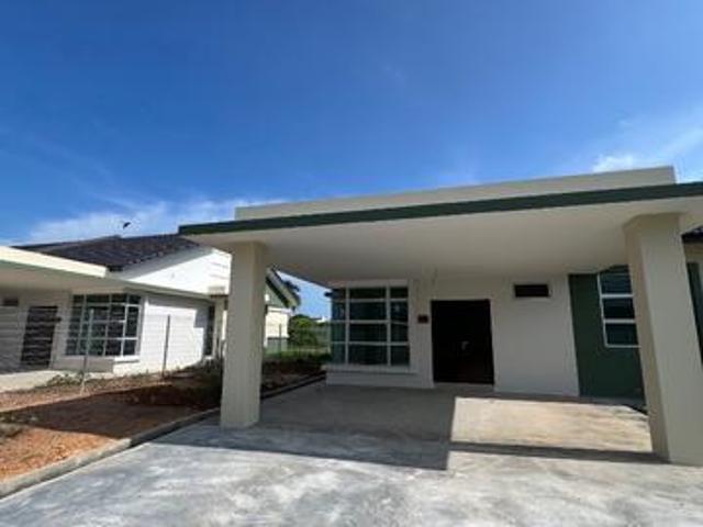 Residential House for sale in Malaka