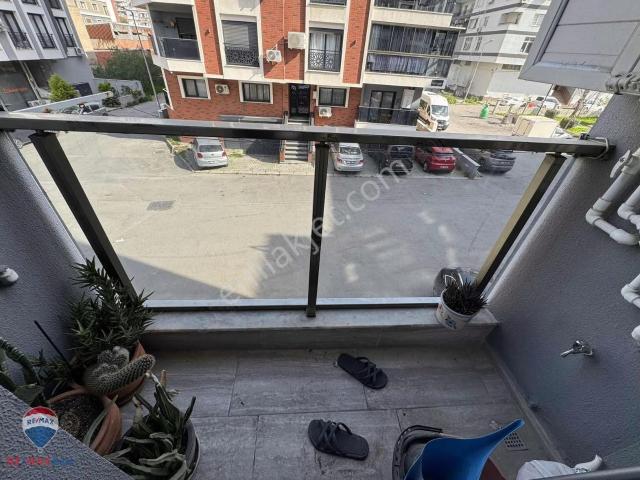Karşiyaka, İzmir içerisinde satılık mülk