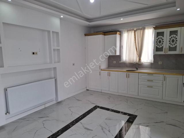15 Temmuz Şehitler Mah., Besni içerisinde kiralık mülk