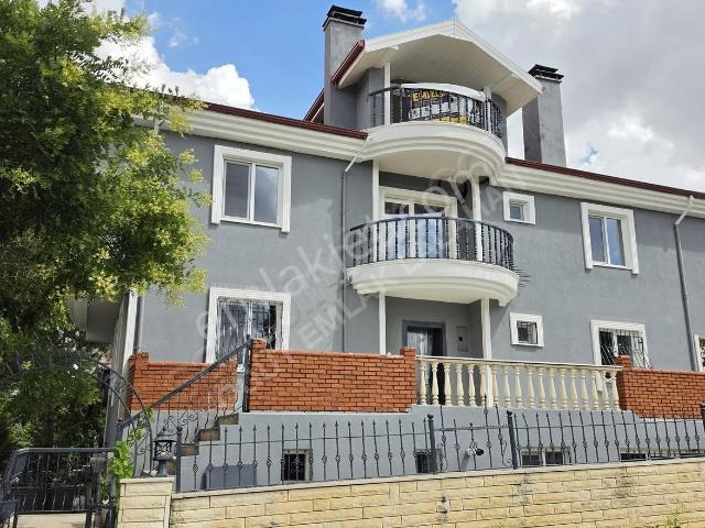 Mamak, Ankara içerisinde satılık Villa