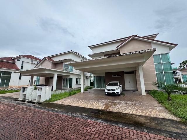 Bungalow for sale in Wellesley, Penang