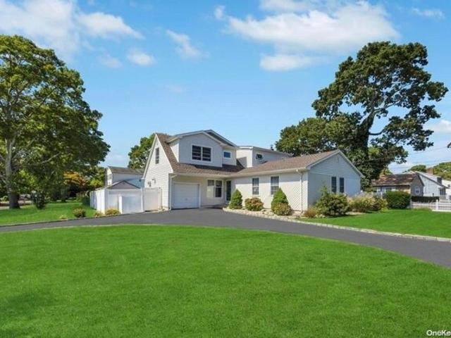 House for sale in Holbrook House for sale in Holbrook