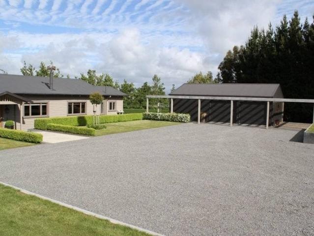 House for rent in Halcombe
