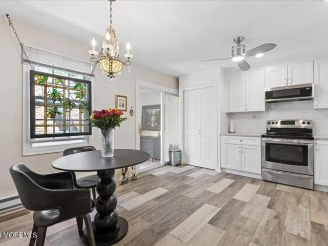 Condo for sale in Monmouth, New Jersey