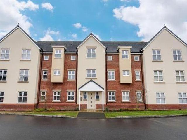 House for sale in Ivy Meade, Macclesfield