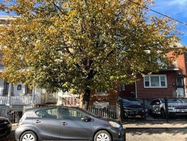 House for sale in Arverne, New York