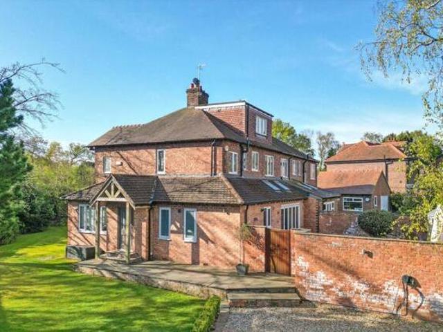 House for sale in Altrincham, Trafford