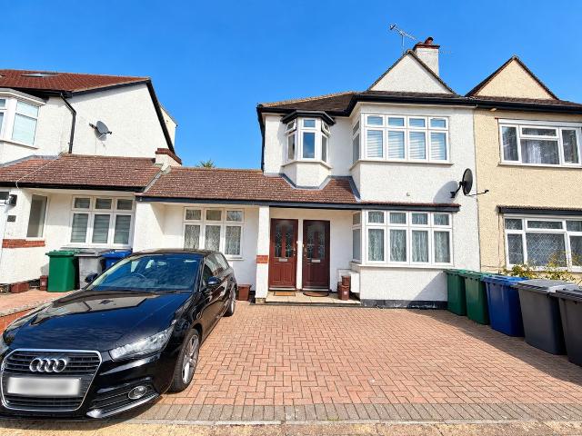 House for rent in The Hale, Greater London