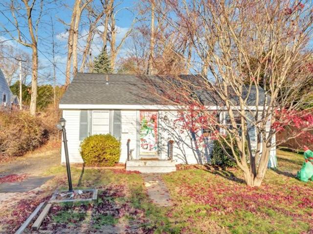 House for sale in East Hampton, Connecticut