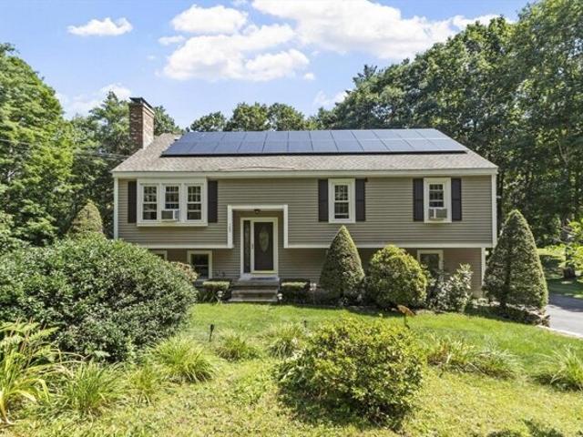House for sale in Hubbardston, Worcester County