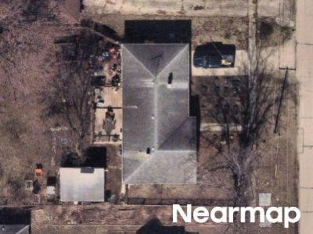 House for sale in Mchenry, Illinois