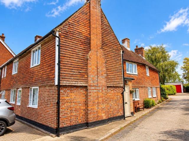 Apartment for rent in Hale Street, Tonbridge and Malling