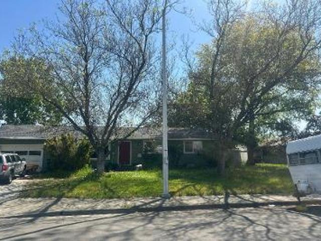House for sale in White City