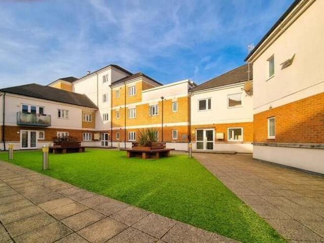 House for sale in North Watford, Hertfordshire