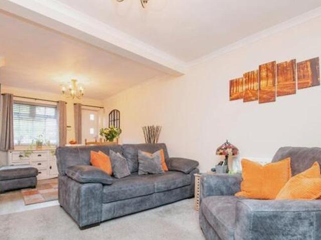 House for sale in Halesowen, West Midlands