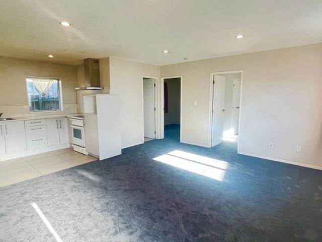 Apartment for rent in Half Moon Bay, Howick