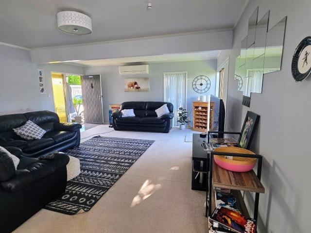 House for rent in Howick, Oroua County