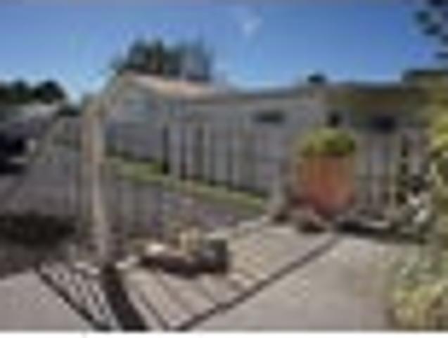 House for rent in Howick, Oroua County