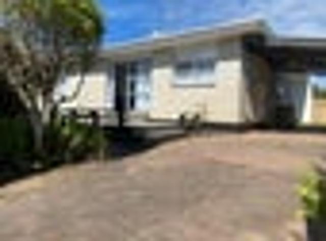 Apartment for rent in Half Moon Bay, Howick