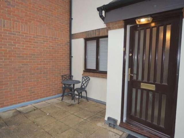 Apartment for rent in St Albans, Townsend