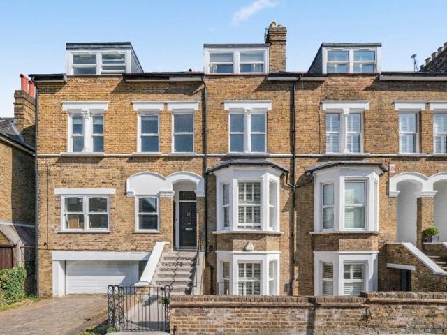Apartment for rent in London Borough of Richmond upon Thames, Greater London