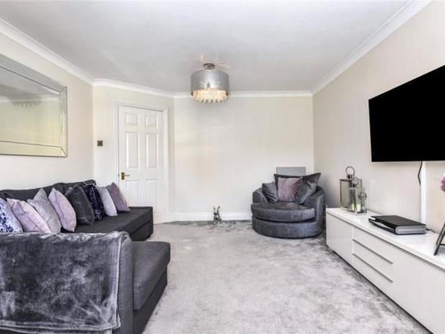 Apartment for rent in Sunningdale