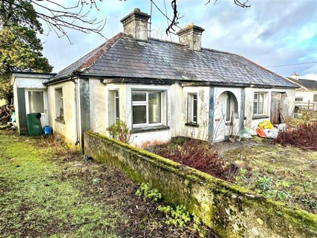Terraced House for sale in Ballymote, Connacht