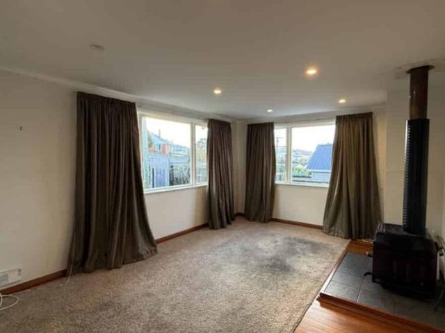House for rent in Otakou