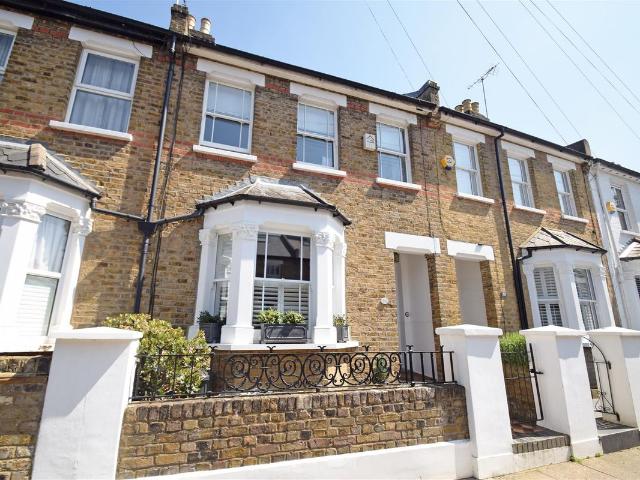 House for rent in London Borough of Richmond upon Thames, Greater London