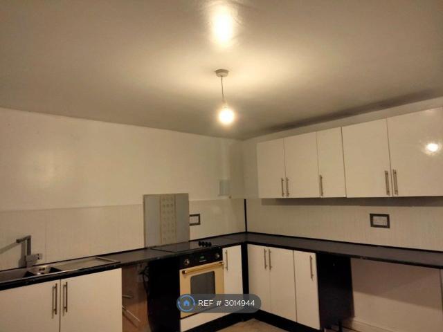 Apartment for rent in Salterhebble, West Yorkshire