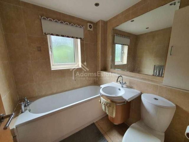 Apartment for rent in Batley, West Yorkshire