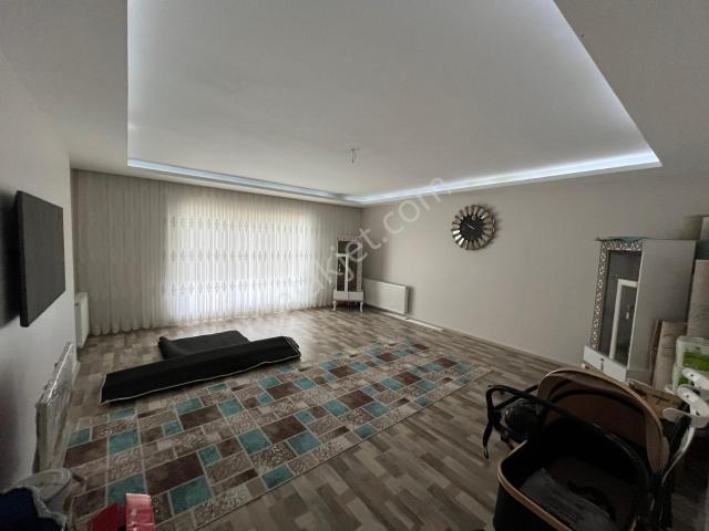 Van, İpekyolu içerisinde kiralık mülk
