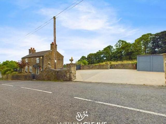 House for sale in Holywell