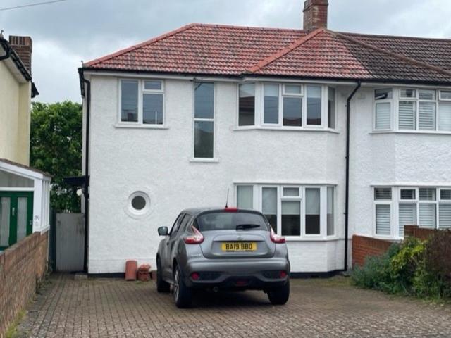 House for rent in Whitton, Greater London