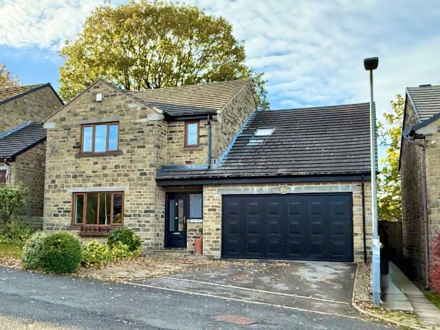 House for rent in Hoylandswaine, South Yorkshire