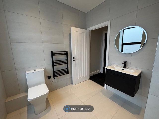 Apartment for rent in Hyde Park, Isle Of Man