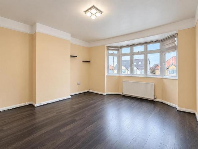 Apartment for rent in Grahame Park, Greater London
