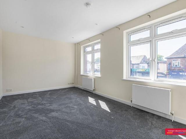Apartment for rent in Chingford Mount, Highams Park