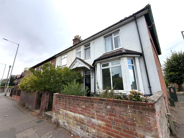 House for rent in Lakenham, East Bank