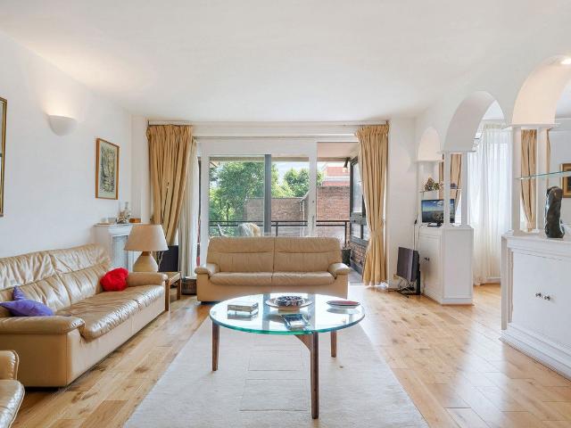 Apartment for rent in St. John's Wood, Greater London