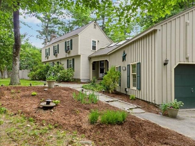 House for sale in Dunstable, Massachusetts