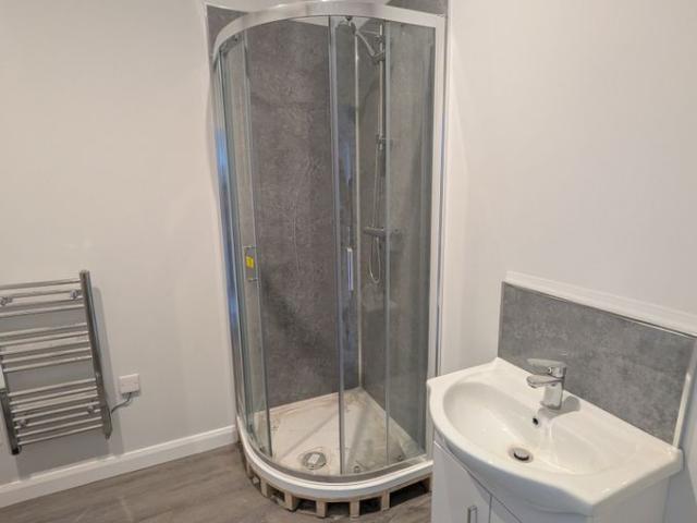 Apartment for rent in Dixon's Green, West Midlands