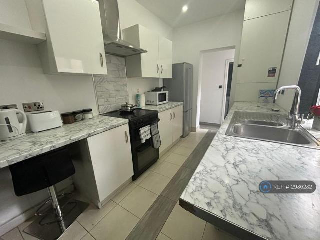 House for rent in Burslem, Stoke-on-Trent