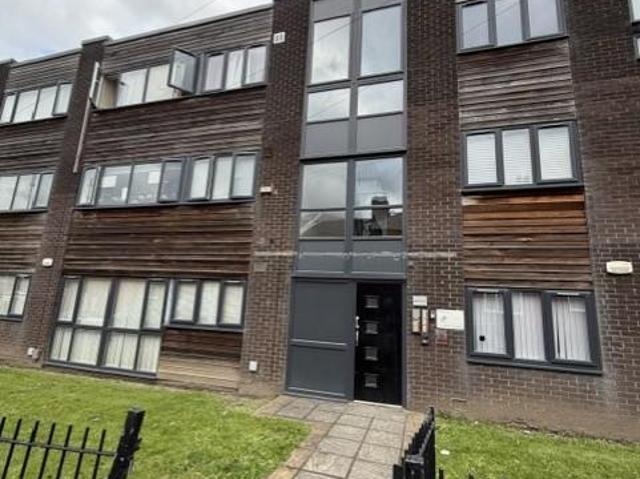 Apartment for rent in Pendlebury, Salford