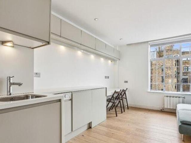 House for sale in City of London, Greater London