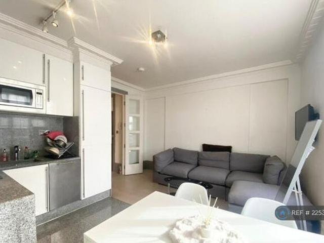 House for rent in Lyons, Greater London