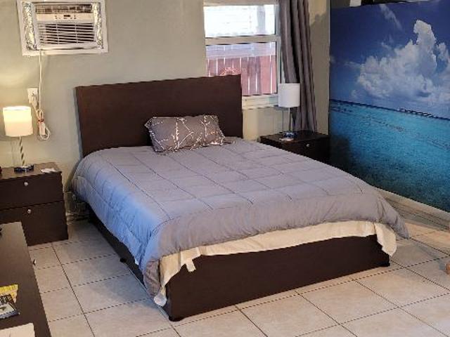 Room for rent in Hallandale, Florida