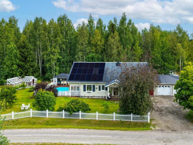 Villa till salu i Bollnäs, Gävleborg