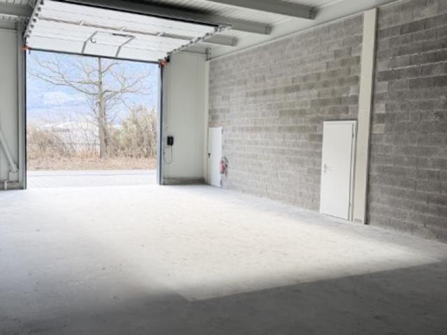 Atelier mieten in Fully, Wallis